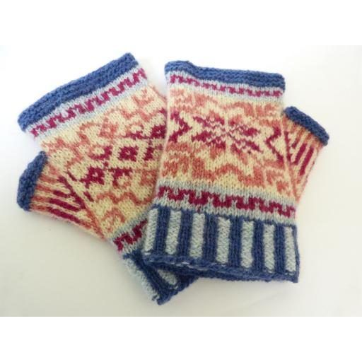 Fair Isle Mitts free crochet pattern by Wee County Yarns