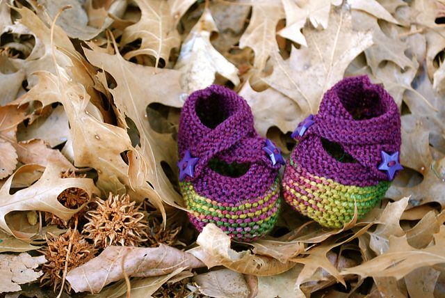 Saartje's Bootees free crochet pattern by Saartje de Bruijn (Ravelry)