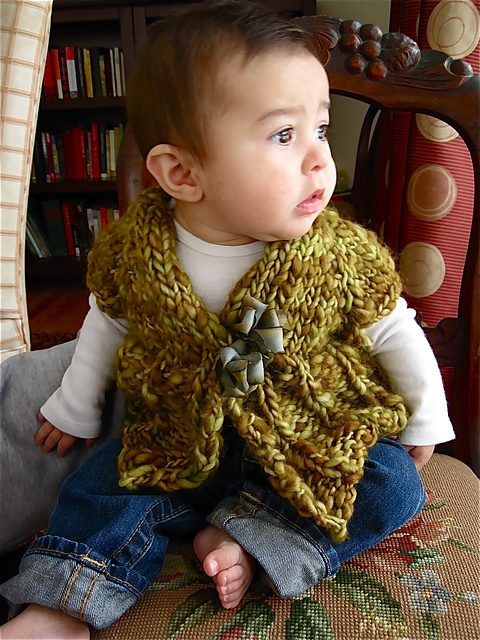 Bitty Bump free crochet pattern by Gina Bonomo