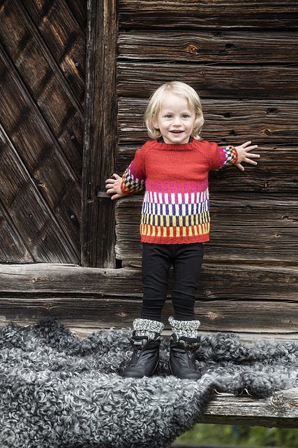 Skyskrapa (Skyscraper) Sweater free crochet pattern by Madelene Linderstam