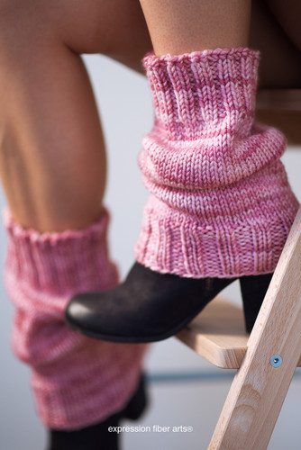 Scrunchable Leg Warmers free crochet pattern by Chandi