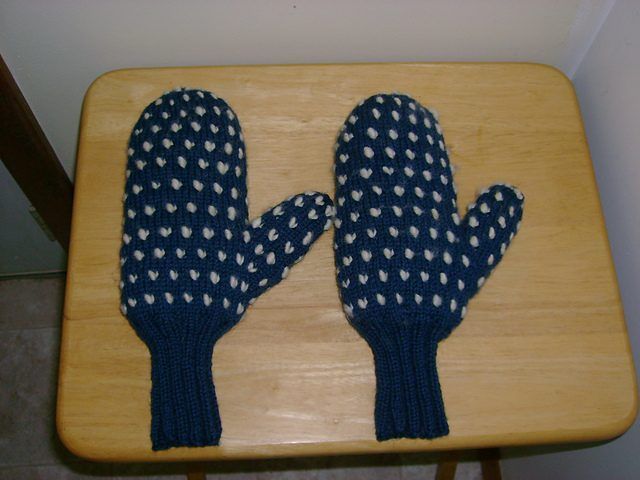 Thrummed Mittens with Gusset Thumb free crochet pattern by Alex Cheney