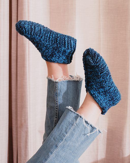 Harrisville Slippers free crochet pattern by Whitney Hayward for Harrisville Designs
