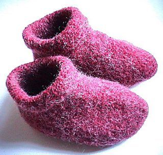 Fuzzy Feet free crochet pattern by Theresa Vinson Stenersen