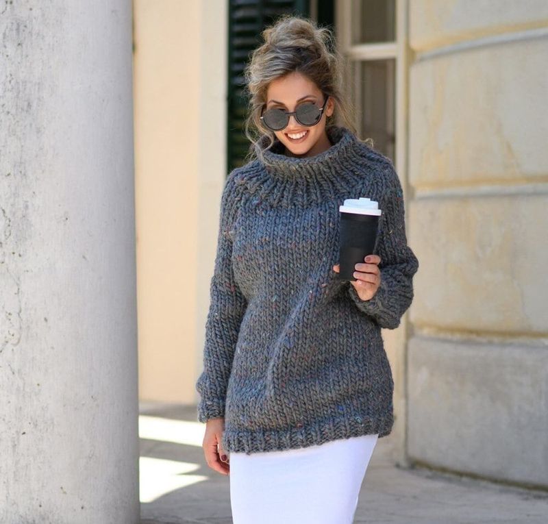 Chunky Turtleneck Sweater free crochet pattern by Louise Bollanos